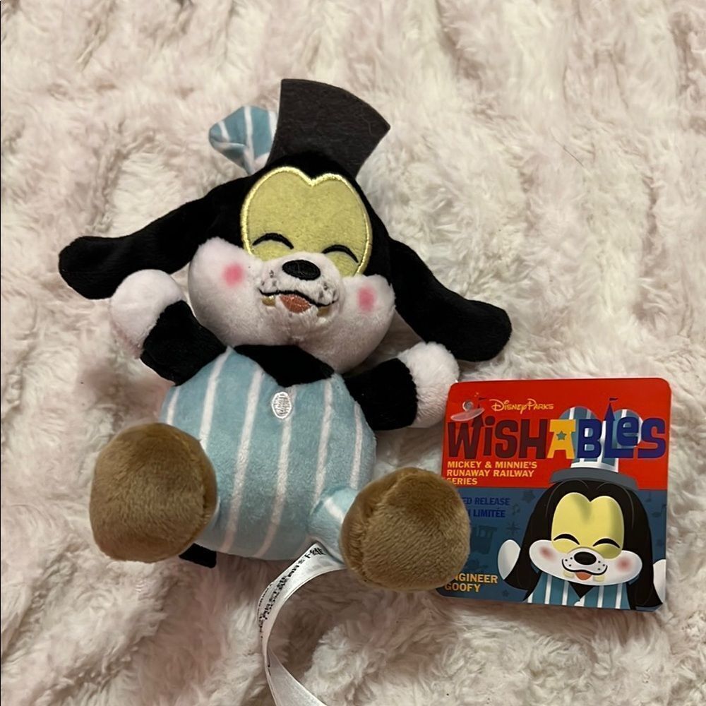 Disney Parks Wishables Engineer Goofy Plush Toy